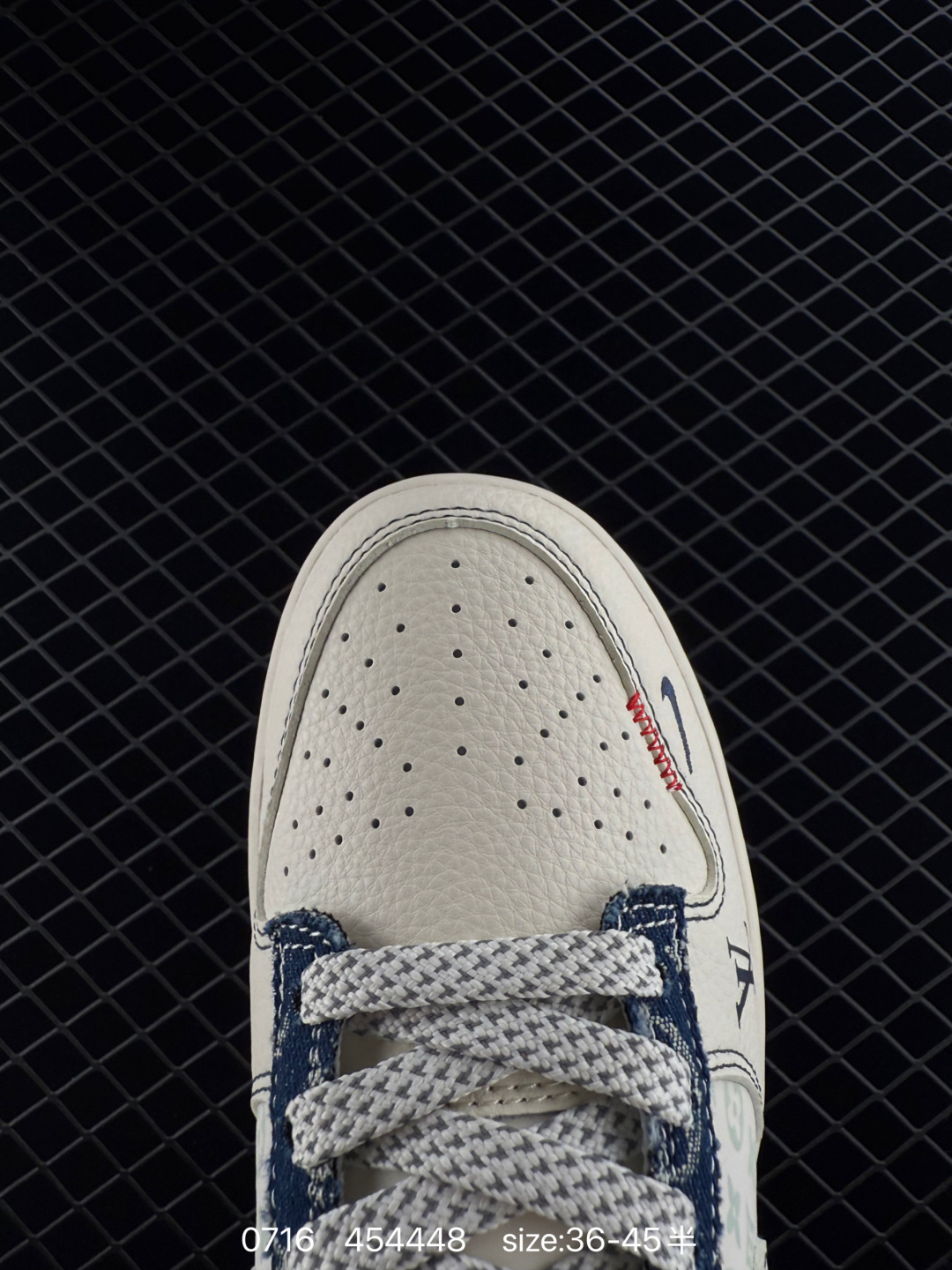 Travis Scott x Air Jordan 1 ” Reverse Mocha “